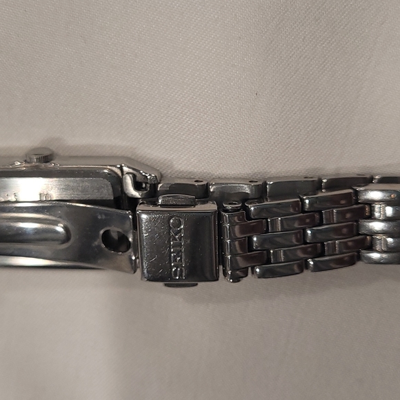 Seiko  Solar watches - Picture 3 of 6